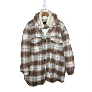 New Look Women’s Plaid Shaket